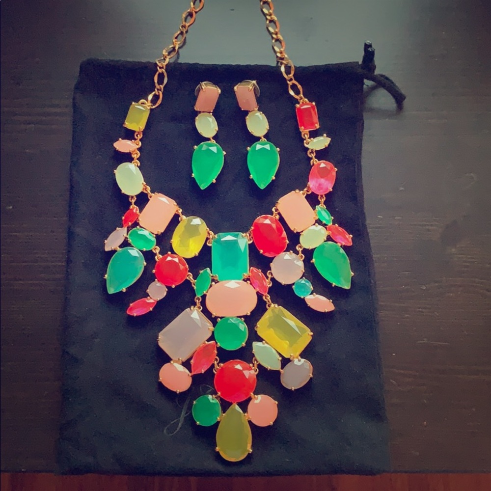 Necklace and earring bundle!